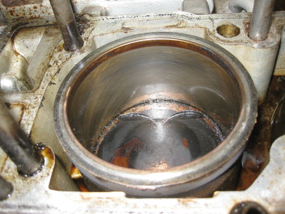 Lancia Thesis 3.0 V 6  Motor Rumpf