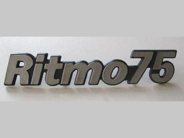 Fiat Ritmo Schriftzug Emblem