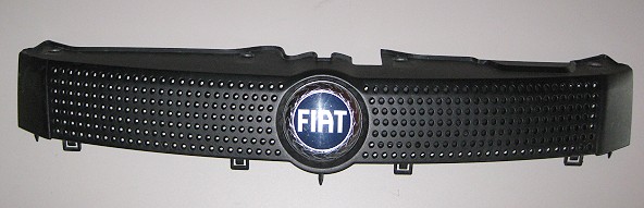 Fiat Panda Kühlergrill mit Firmenlogo - Emblem Fiat Nr.: 735314236