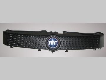 Fiat Panda Kühlergrill mit Firmenlogo - Emblem Fiat Nr.: 735314236