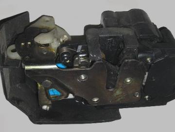 Alfa Romeo 156 Türschloss vorne links