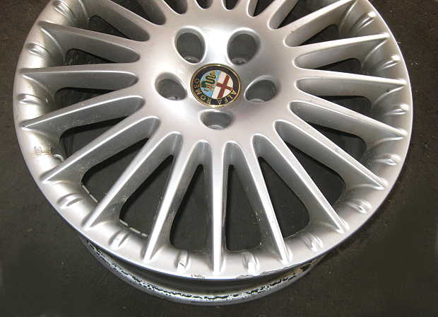 Alfa Romeo 159 Felgen 7.5 J x 17H2 Nr.: 60690480 Alfa Romeo 159 Felgen 7.5 J x 17H2 Nr.: 60690480