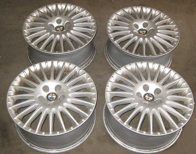 Alfa Romeo 159 Felgen 7.5 J x 17H2 Nr.: 60690480 Alfa Romeo 159 Felgen 7.5 J x 17H2 Nr.: 60690480